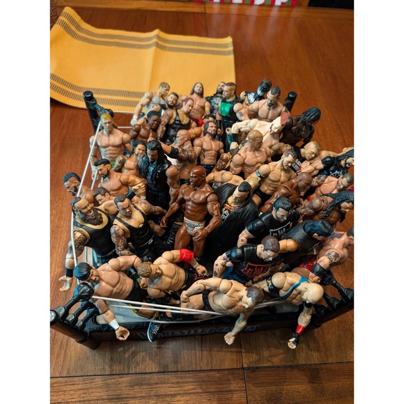 43 Mattel WWE Wrestling Wrestle Mania Ring Figure Lot - Picture 1 of 14